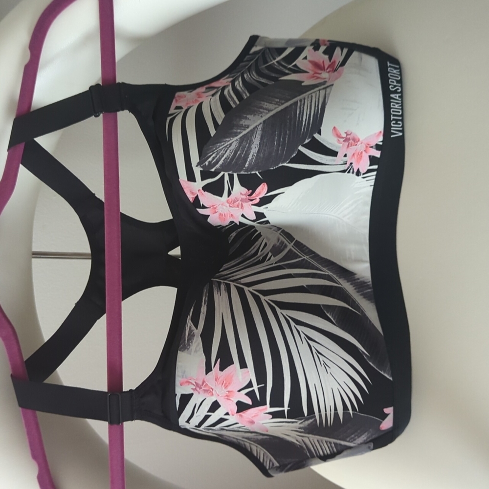 Victoria Secret Sports Bra